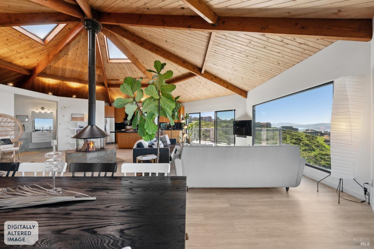 Detail Gallery Image 32 of 98 For 557 Oceana Dr, Dillon Beach,  CA 94929 - 3 Beds | 3 Baths