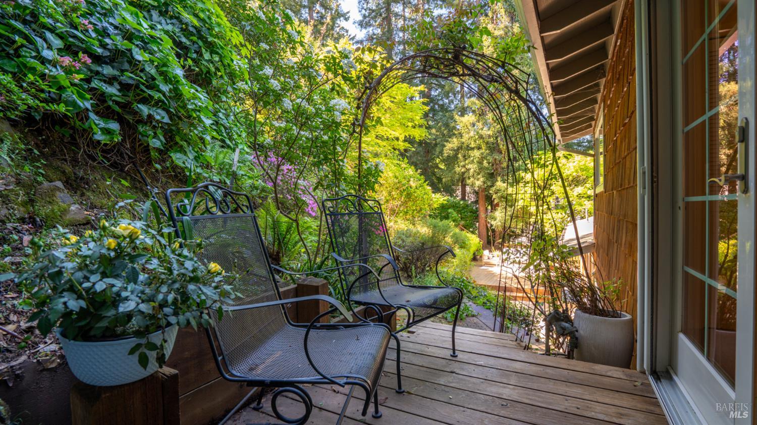 Detail Gallery Image 30 of 77 For 5 Viox Way, San Rafael,  CA 94901 - 4 Beds | 3/1 Baths