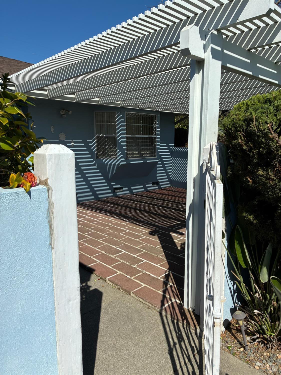 Detail Gallery Image 8 of 38 For 300 Begonia Blvd, Fairfield,  CA 94533 - 4 Beds | 2 Baths