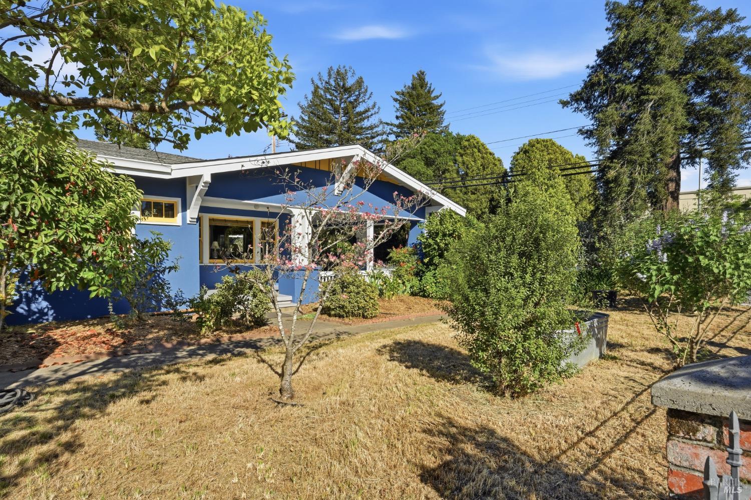 Detail Gallery Image 24 of 38 For 2001 Rogers Way, Santa Rosa,  CA 95404 - 3 Beds | 1/1 Baths