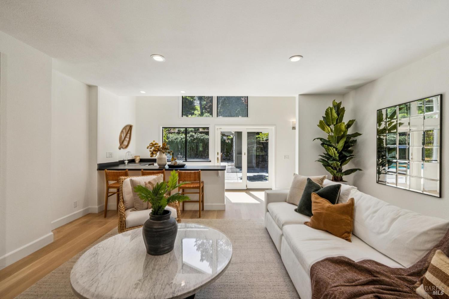 Detail Gallery Image 52 of 93 For 47 Main Dr, San Rafael,  CA 94901 - 4 Beds | 5 Baths