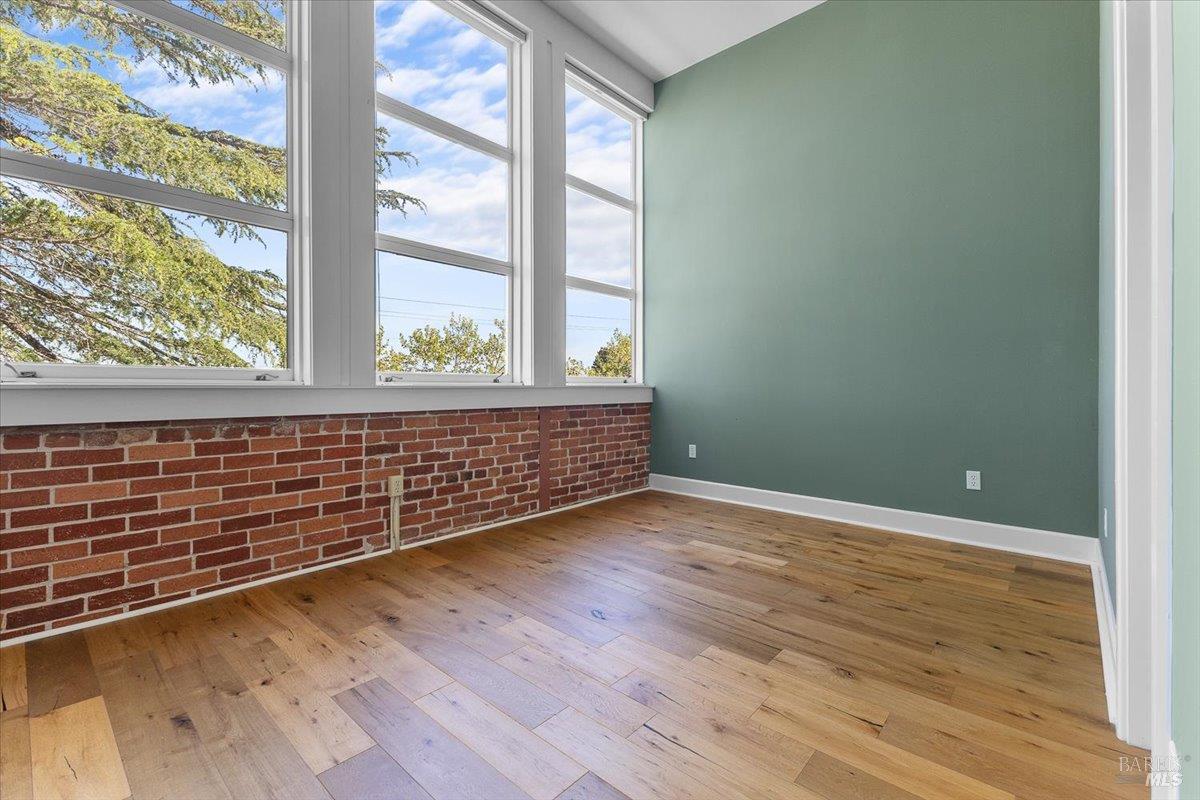 Detail Gallery Image 23 of 29 For 331 Keller St #6,  Petaluma,  CA 94952 - 2 Beds | 2/1 Baths