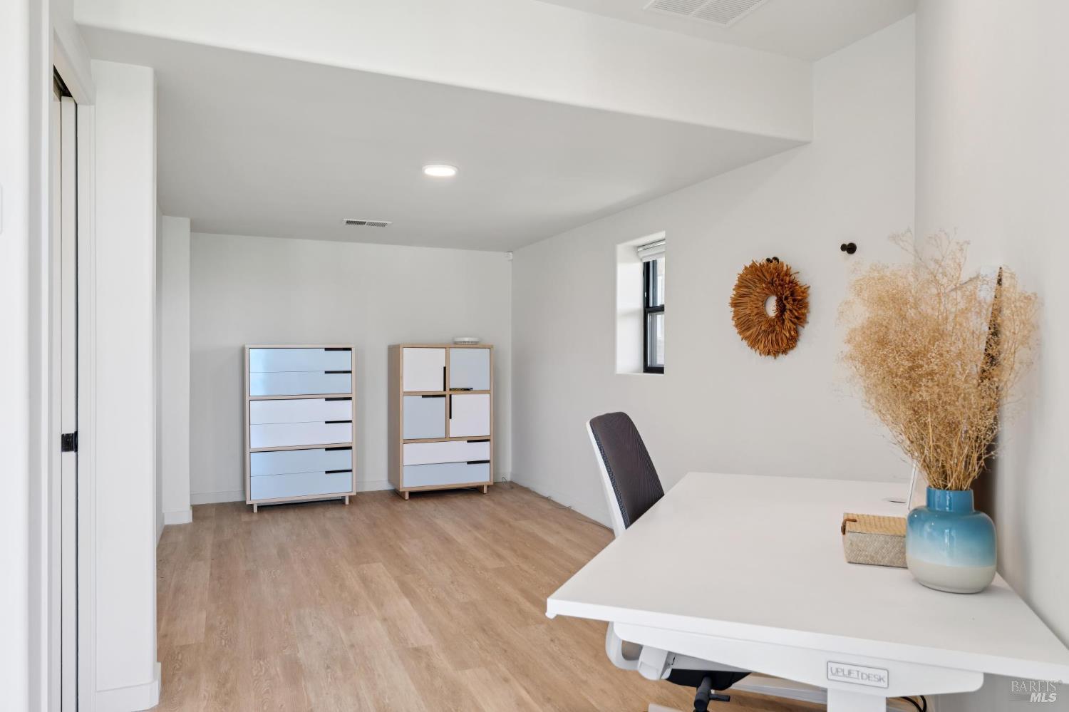 Detail Gallery Image 17 of 98 For 557 Oceana Dr, Dillon Beach,  CA 94929 - 3 Beds | 3 Baths