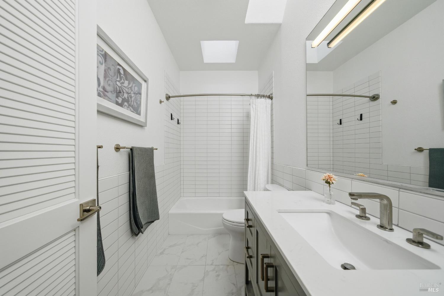 Detail Gallery Image 23 of 50 For 29 Bayview Ave #3,  Mill Valley,  CA 94941 - 2 Beds | 2 Baths