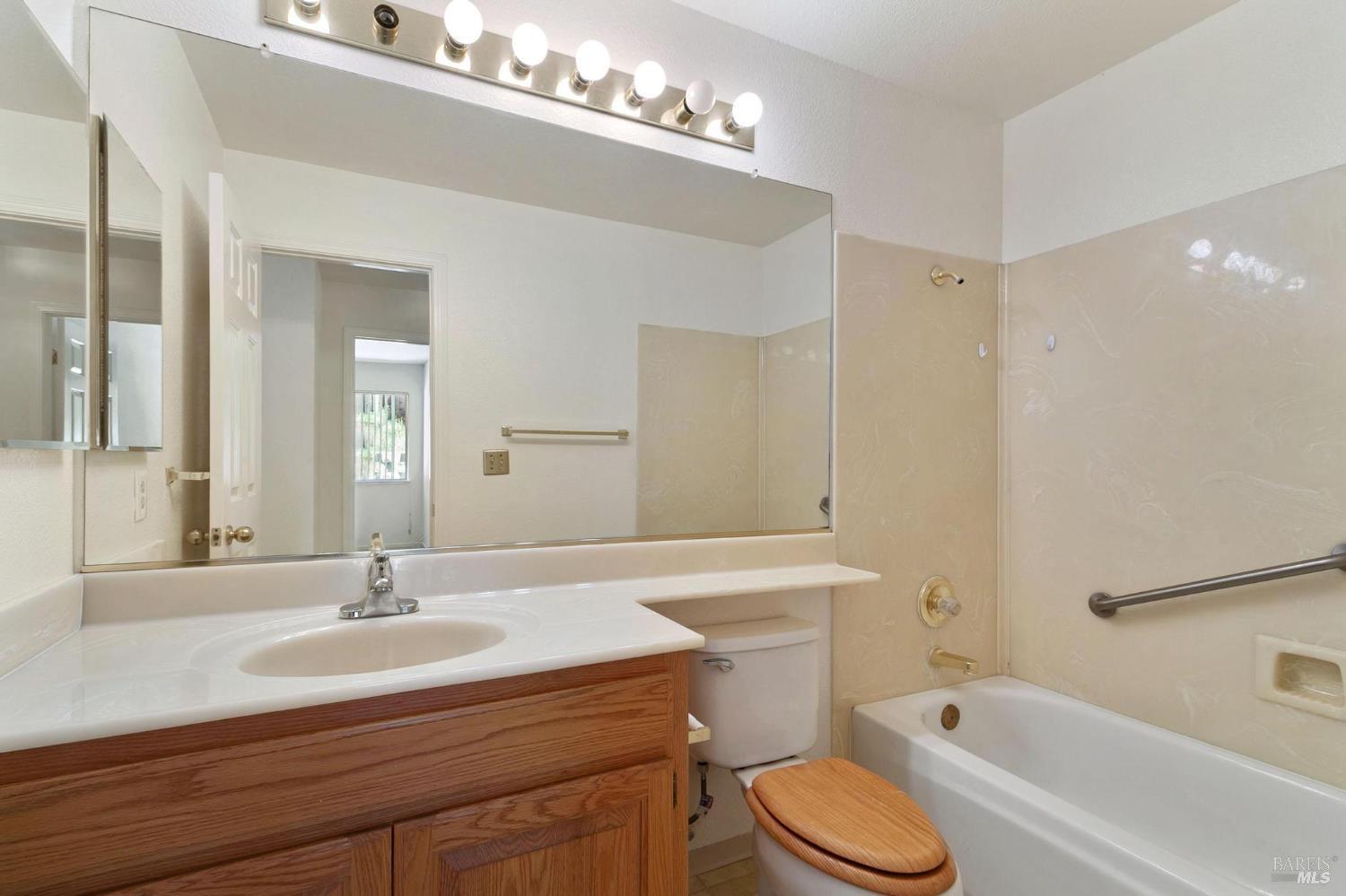 Detail Gallery Image 20 of 42 For 2988 Rustle Ct, Fairfield,  CA 94534 - 3 Beds | 2 Baths