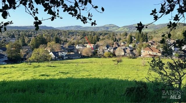 Detail Gallery Image 7 of 36 For 4808 Foxglove Ct, Santa Rosa,  CA 95405 - 4 Beds | 3 Baths