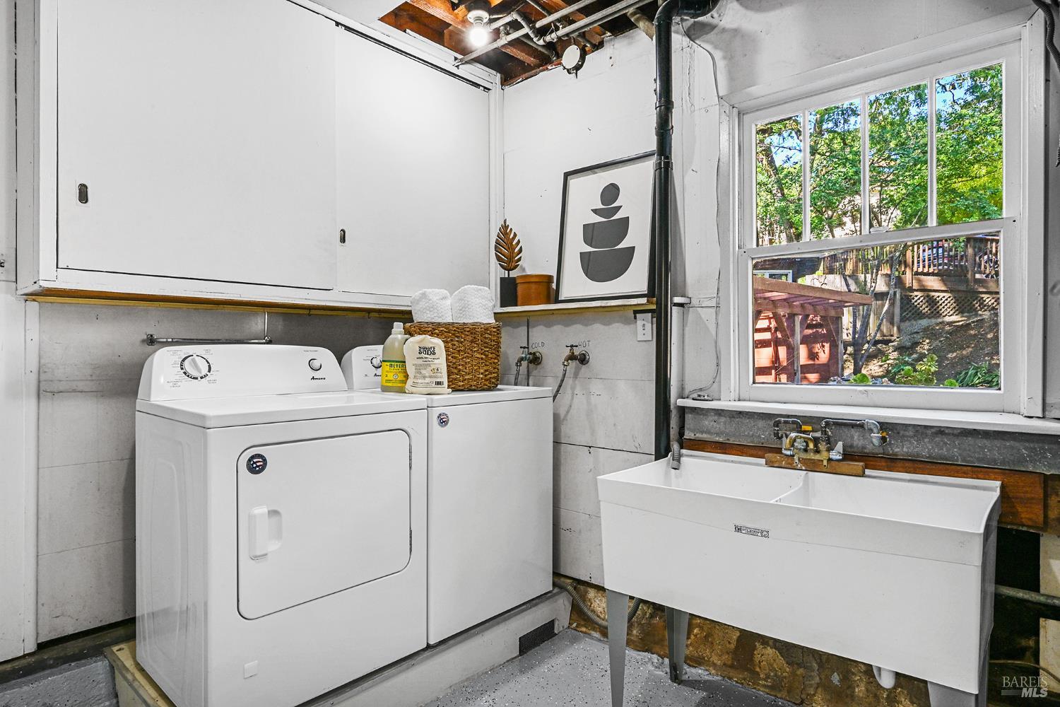 Detail Gallery Image 37 of 62 For 241 Floribel Ave, San Anselmo,  CA 94960 - 3 Beds | 2 Baths