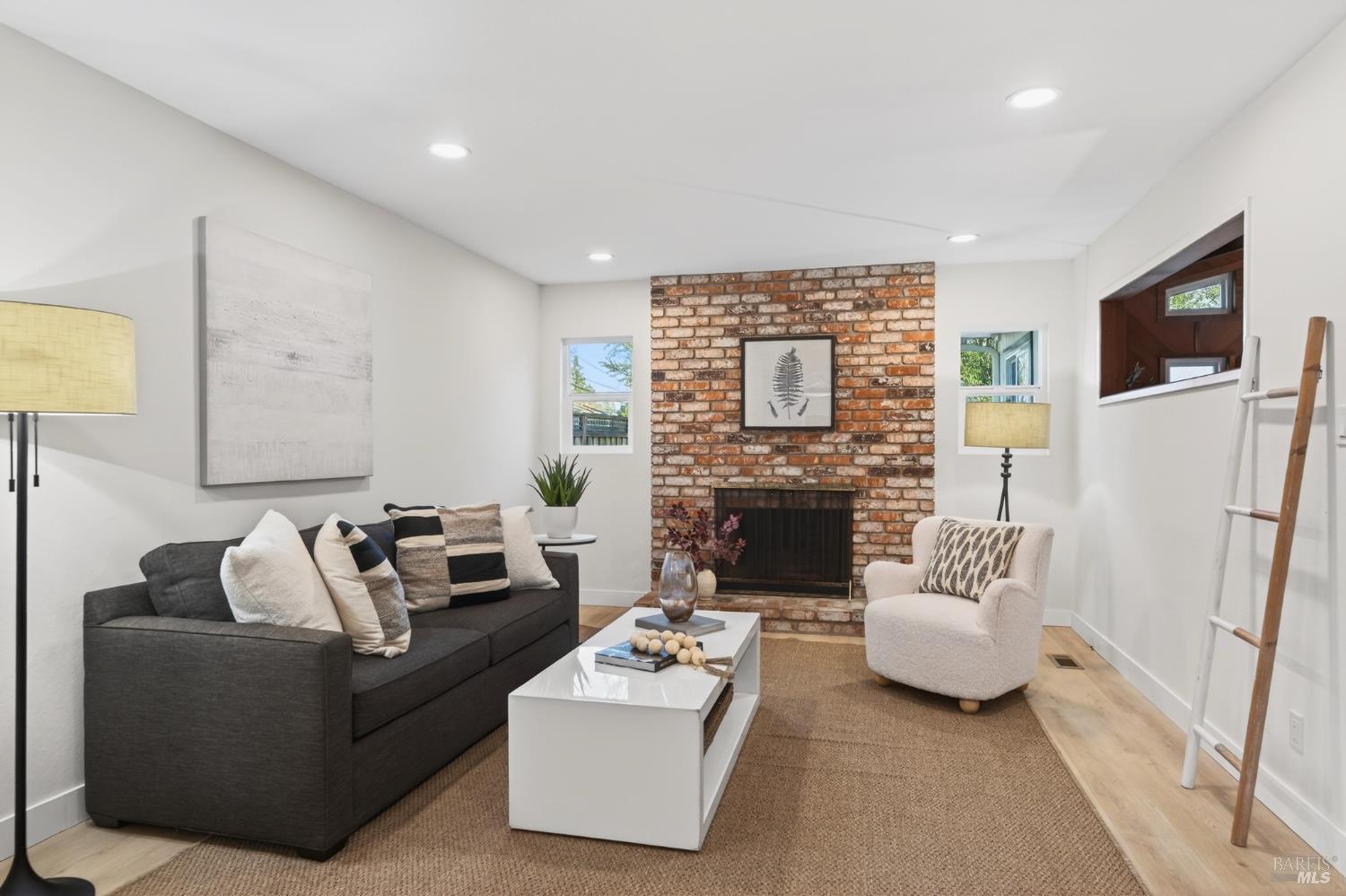 Detail Gallery Image 25 of 79 For 2447 Rigdon St, Napa,  CA 94558 - 5 Beds | 4 Baths