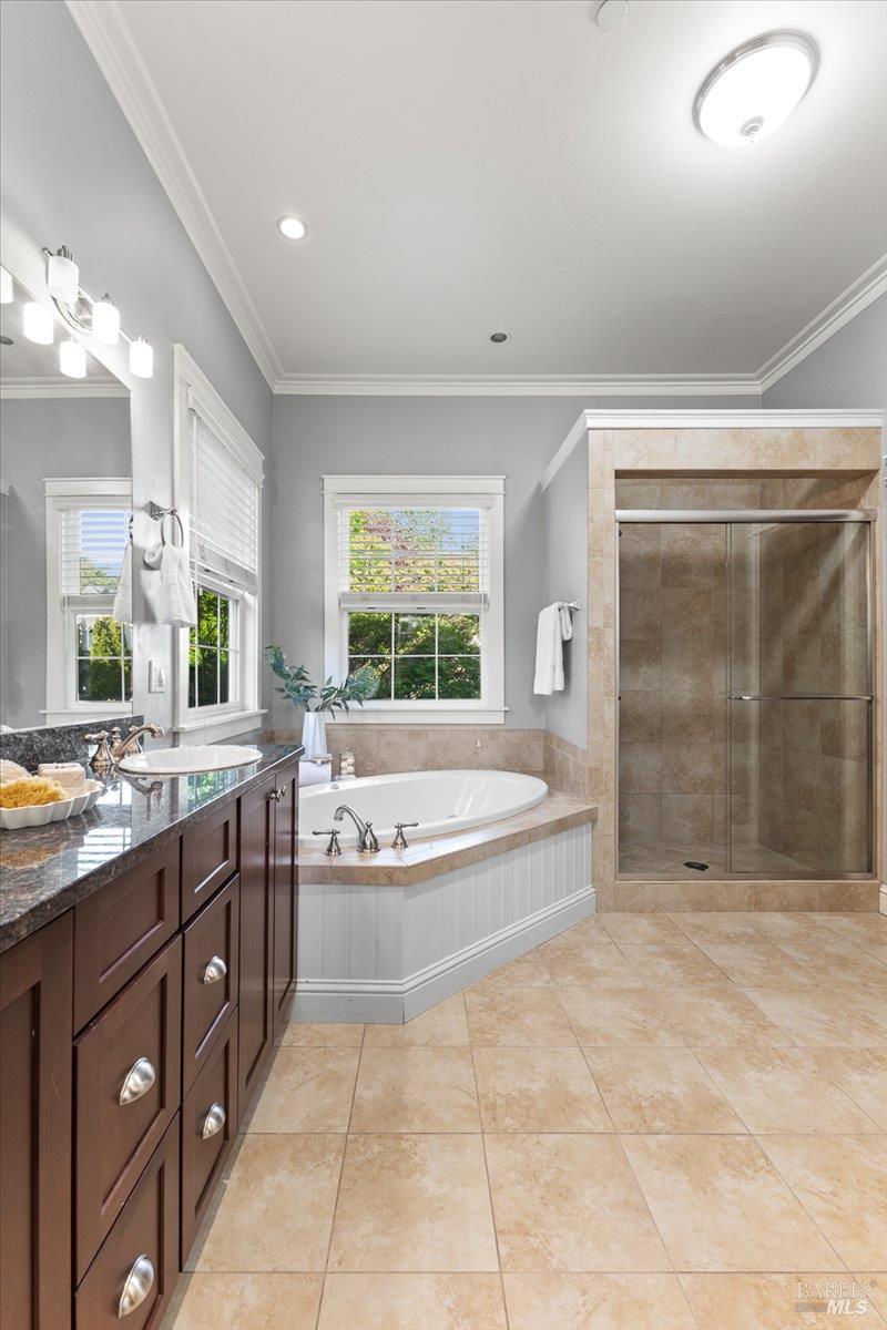 Detail Gallery Image 36 of 60 For 134 Moonlight Dr, Healdsburg,  CA 95448 - 4 Beds | 3/1 Baths