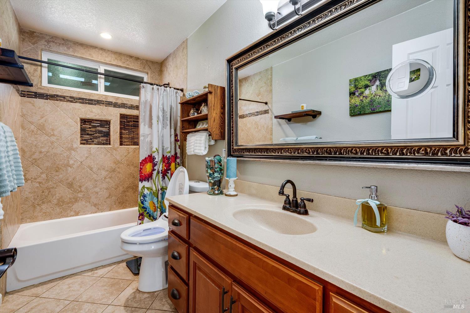 Detail Gallery Image 29 of 92 For 353 Patrick Ln, Windsor,  CA 95492 - 4 Beds | 3 Baths