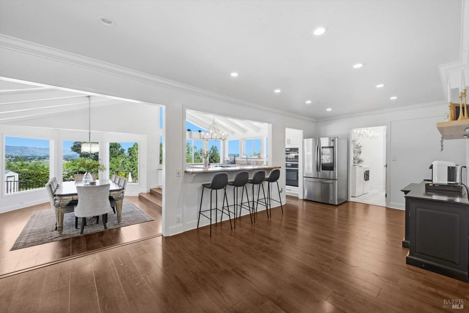 Detail Gallery Image 19 of 99 For 160 Wykoff Dr, Vacaville,  CA 95688 - 6 Beds | 4 Baths