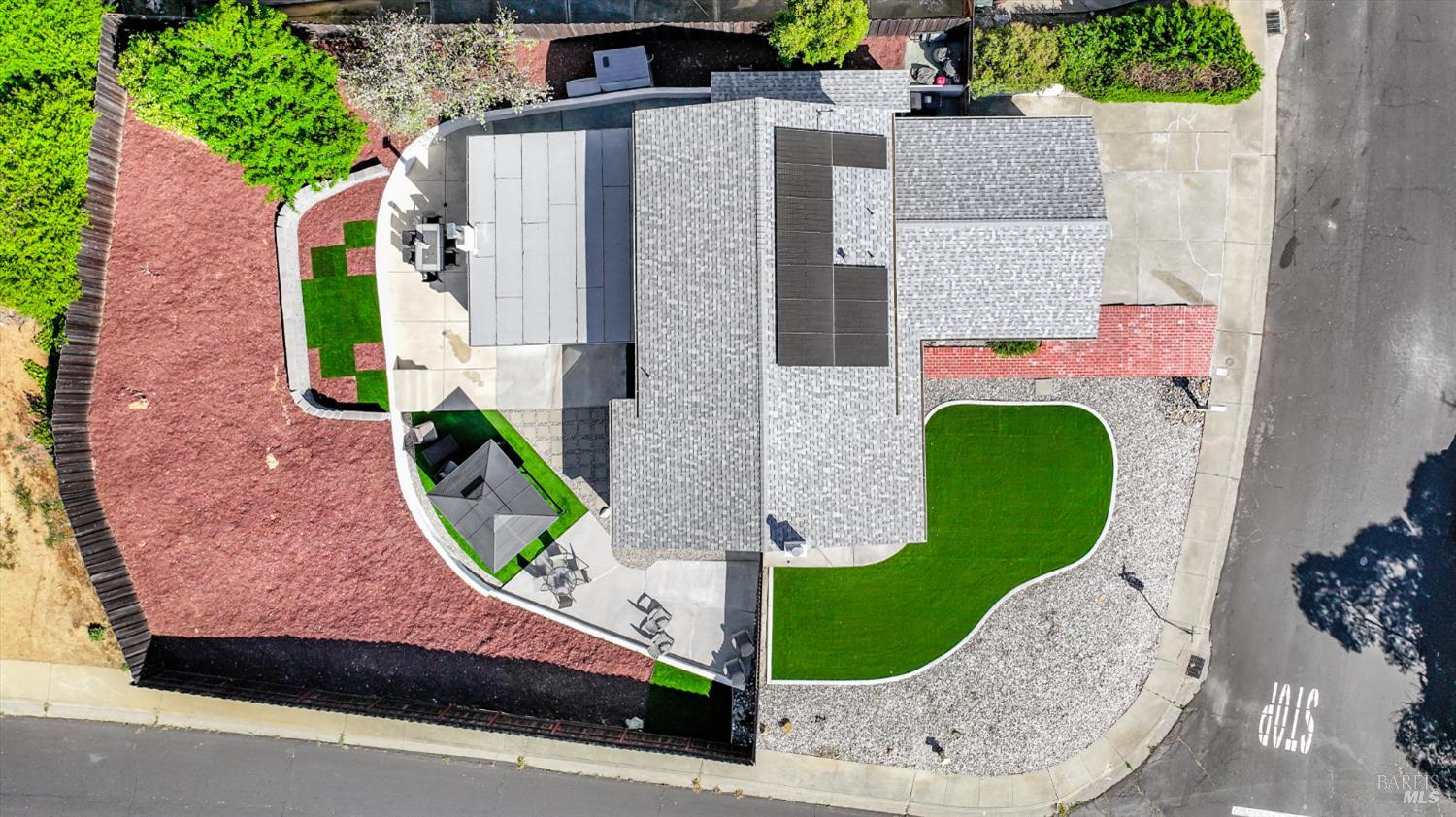 Detail Gallery Image 34 of 36 For 249 Baker St, Benicia,  CA 94510 - 4 Beds | 2/1 Baths