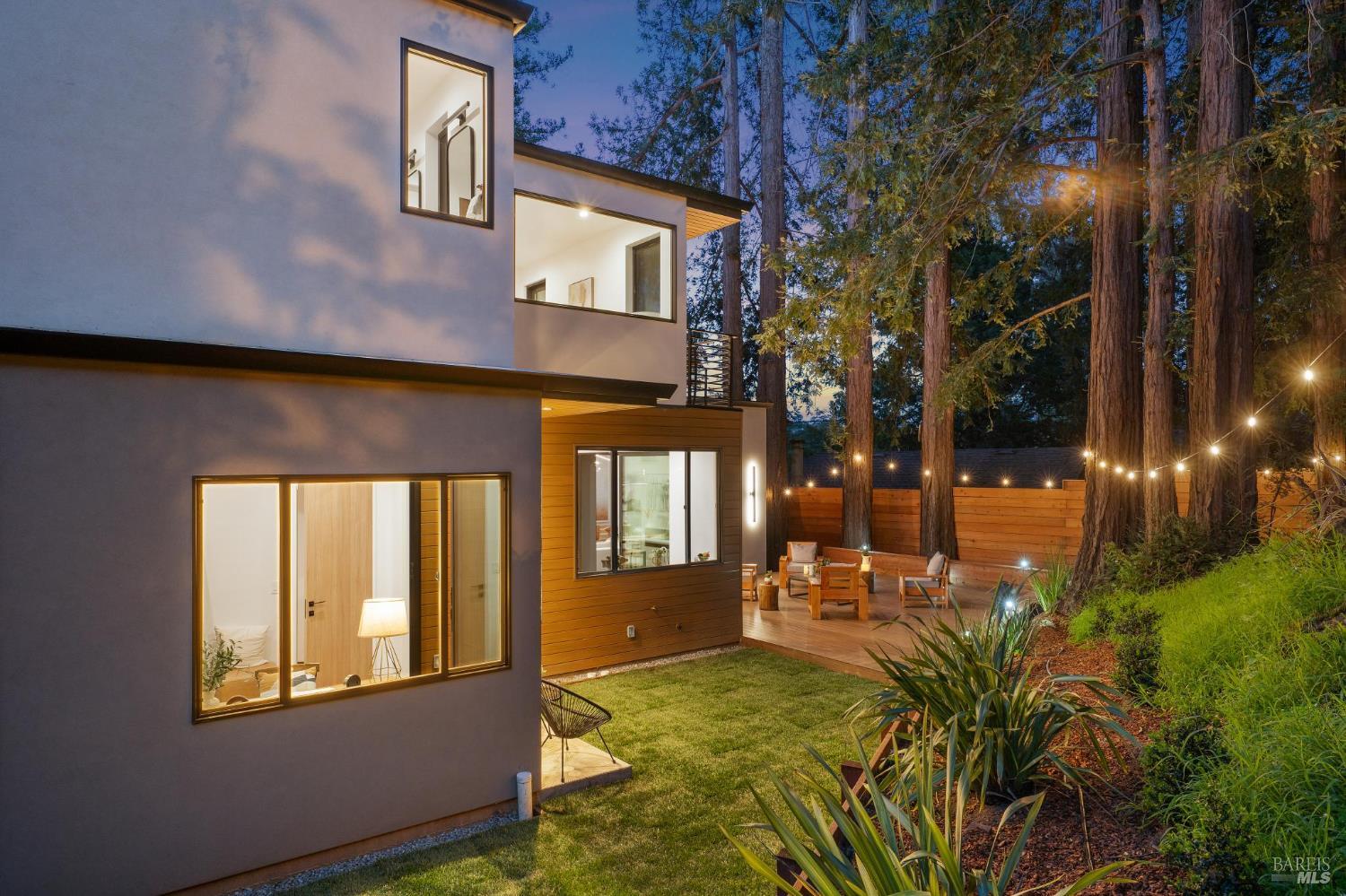 Detail Gallery Image 76 of 88 For 93 Magnolia Ave, Larkspur,  CA 94939 - 3 Beds | 3 Baths