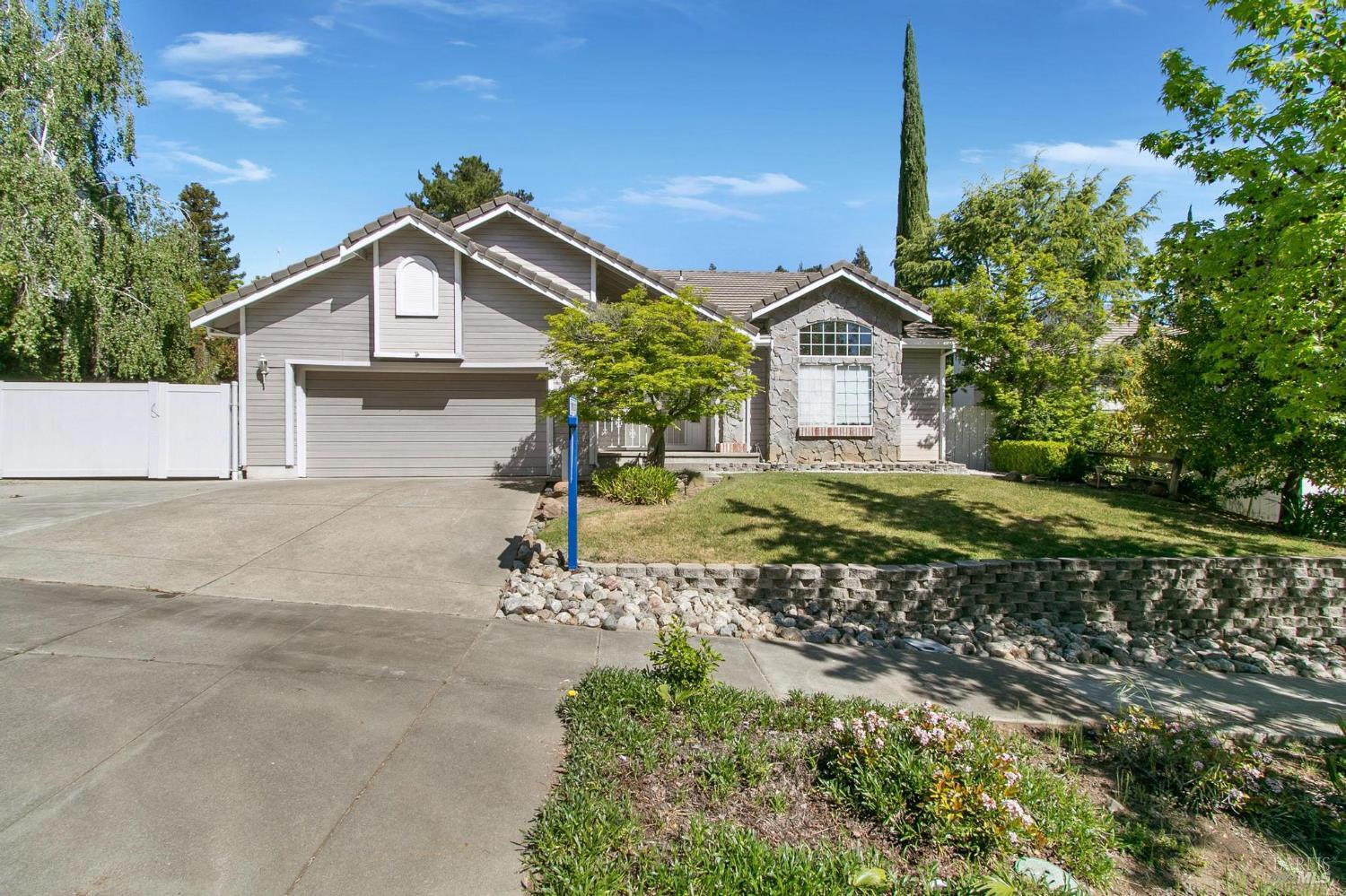 Detail Gallery Image 35 of 42 For 2988 Rustle Ct, Fairfield,  CA 94534 - 3 Beds | 2 Baths