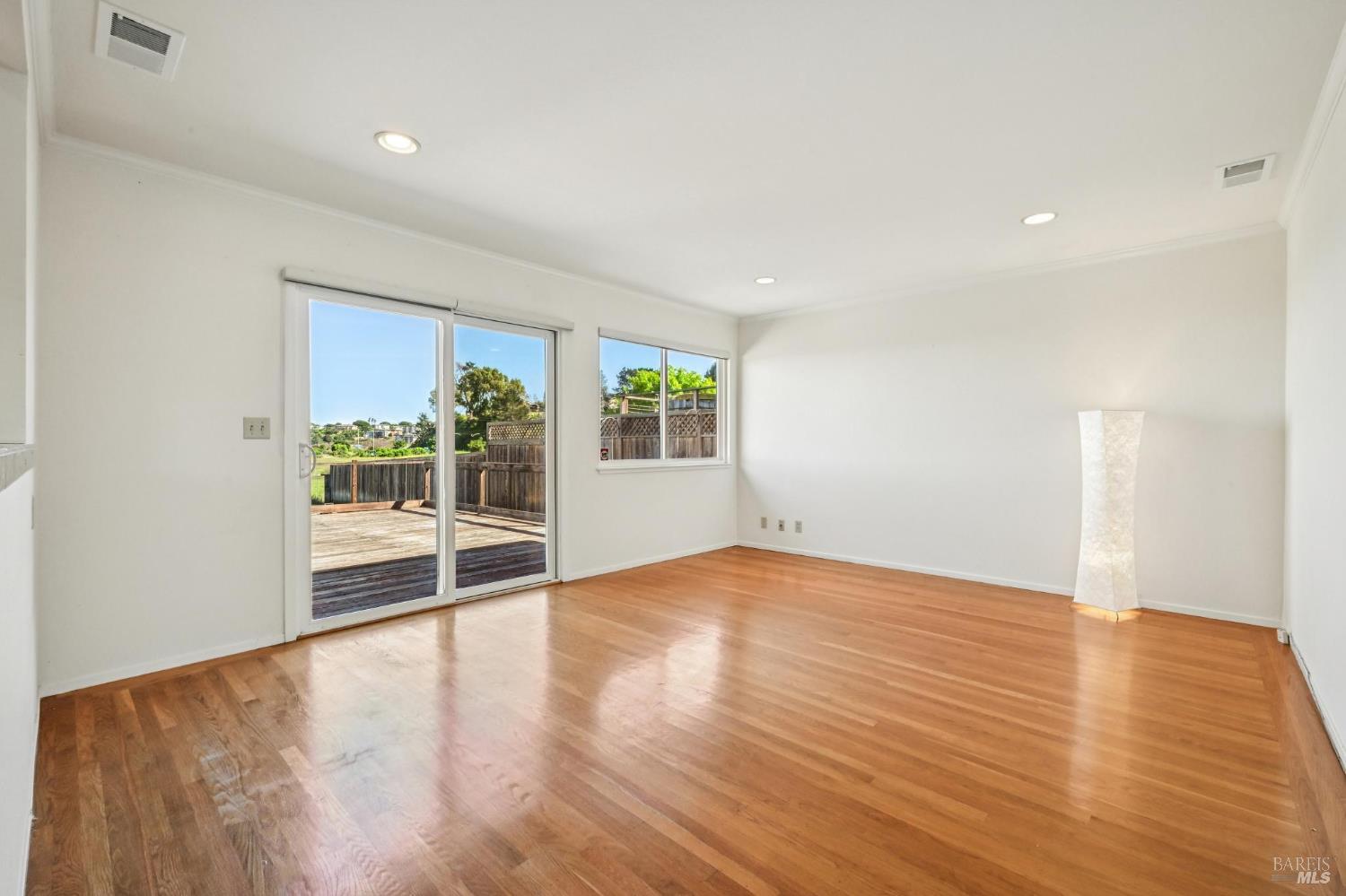 Detail Gallery Image 16 of 65 For 319 Golden Hind Psge, Corte Madera,  CA 94925 - 3 Beds | 2 Baths