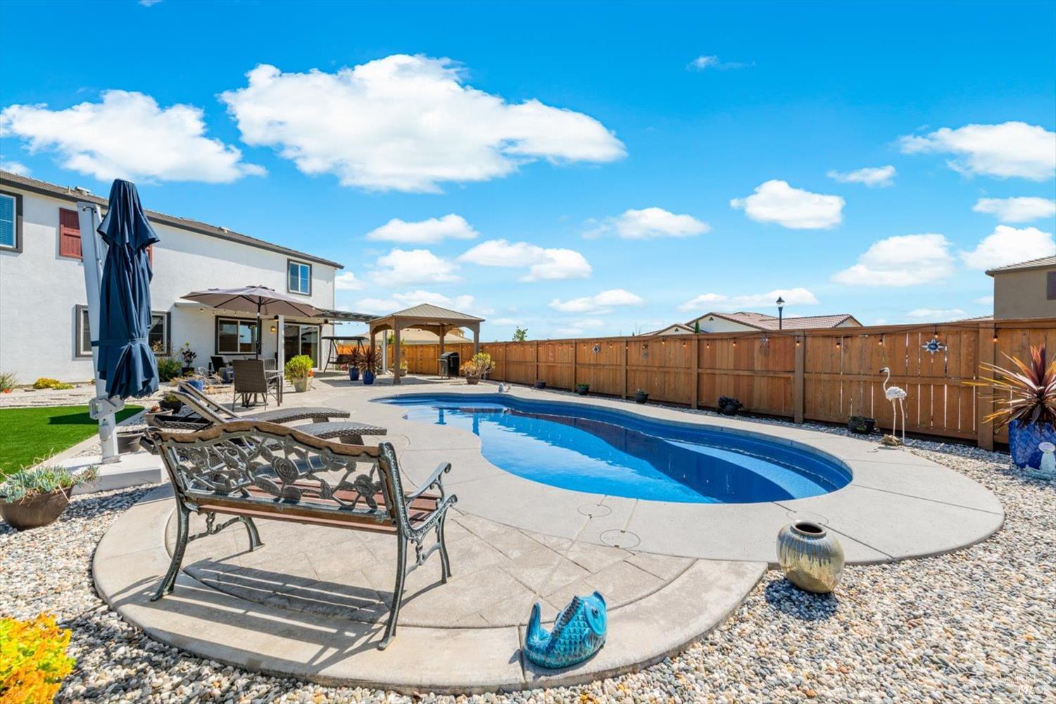 Detail Gallery Image 50 of 81 For 1685 Blossom Way, Dixon,  CA 95620 - 4 Beds | 3 Baths