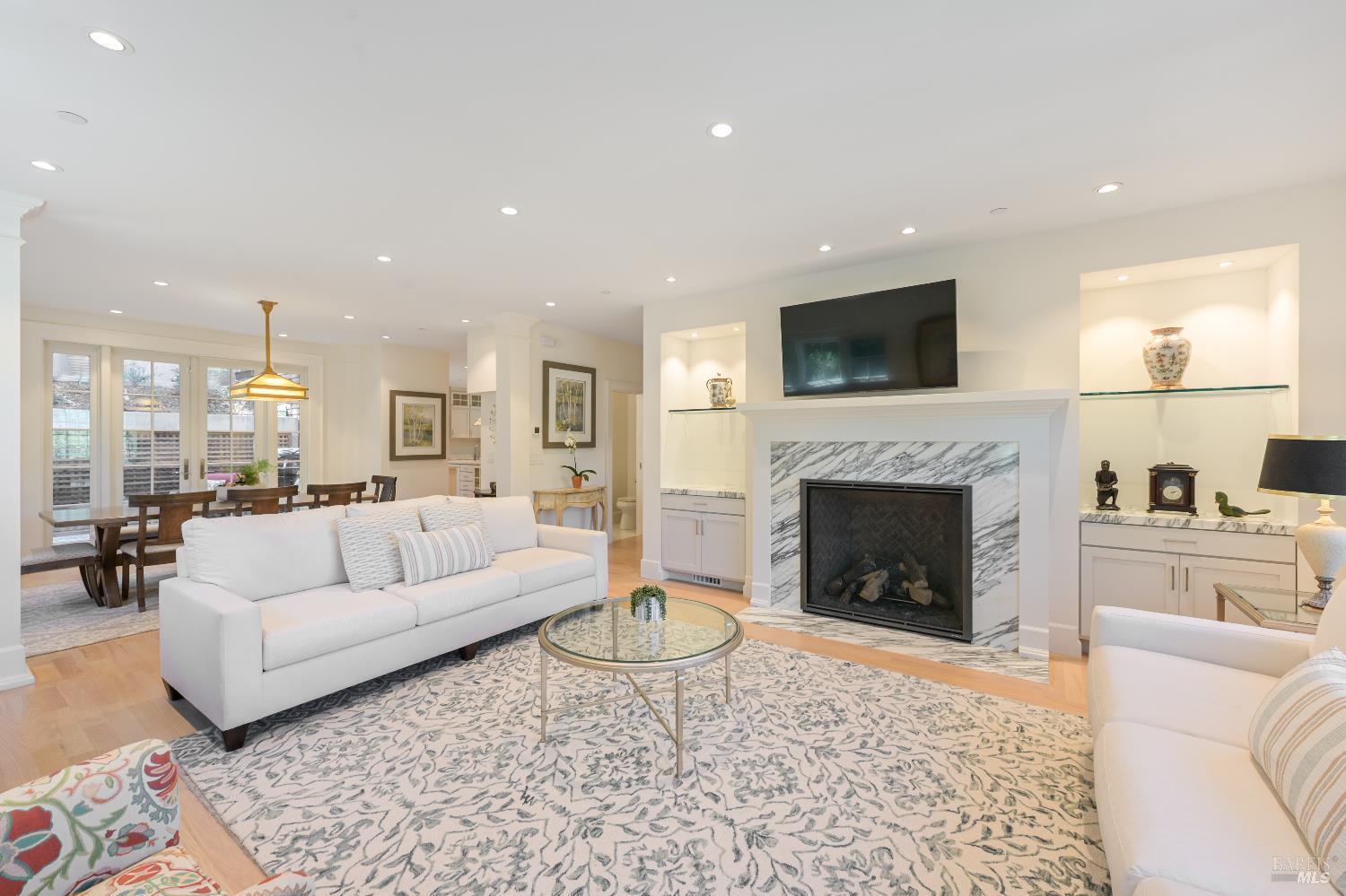 Detail Gallery Image 5 of 38 For 216 Laurel Ave, San Anselmo,  CA 94960 - 5 Beds | 3/1 Baths