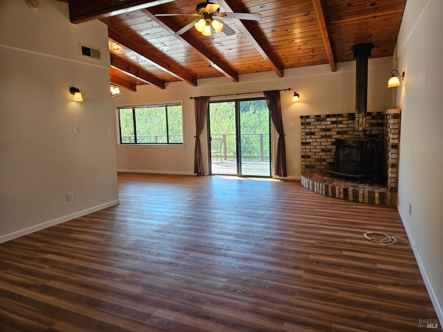 Detail Gallery Image 33 of 39 For 16868 Center Way, Guerneville,  CA 95446 - 3 Beds | 2 Baths