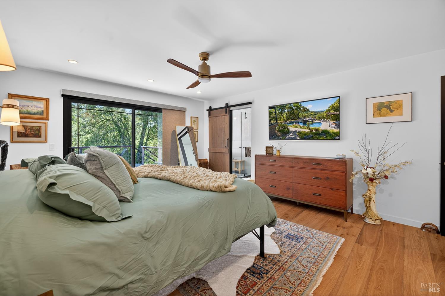 Detail Gallery Image 25 of 71 For 3662 Lovall Valley Rd, Sonoma,  CA 95476 - 3 Beds | 2 Baths