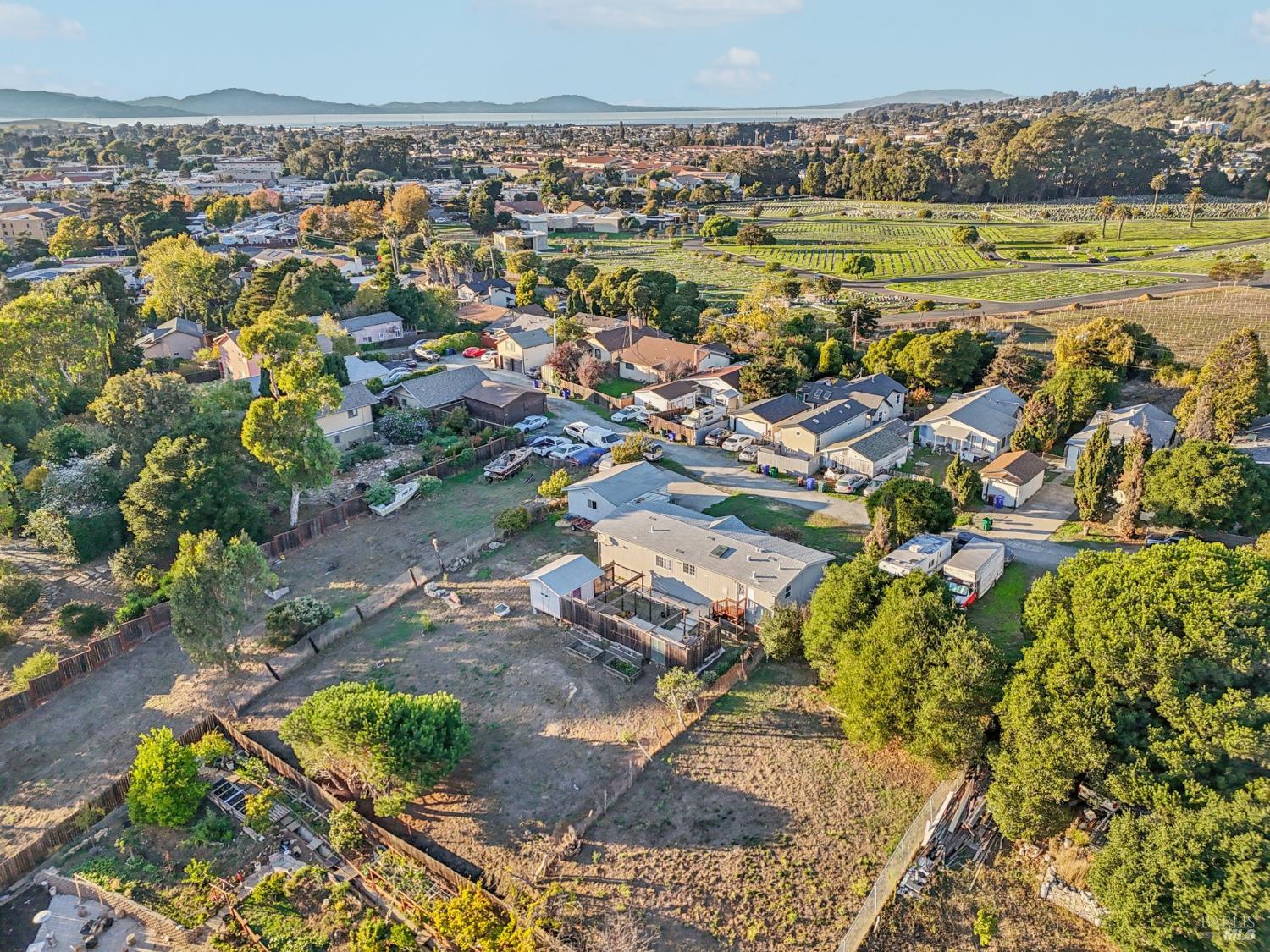 Detail Gallery Image 41 of 47 For 2704 Ridge Rd, San Pablo,  CA 94806 - 3 Beds | 2 Baths