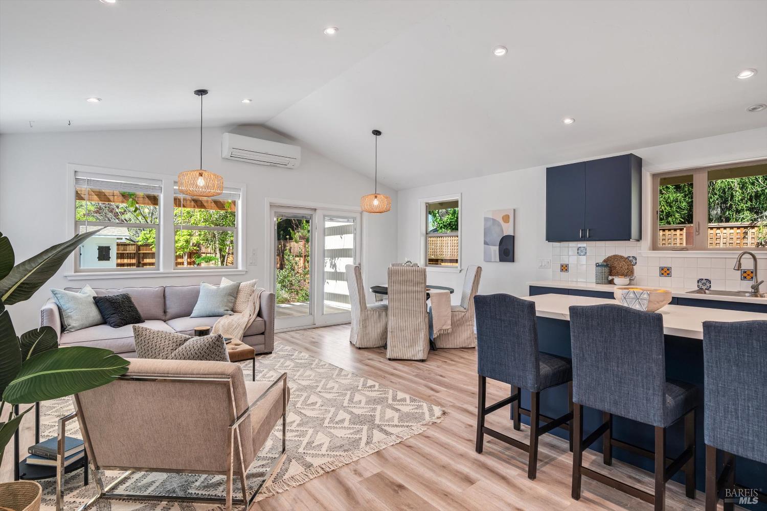 Detail Gallery Image 44 of 56 For 10014 Herb Rd, Windsor,  CA 95492 - 6 Beds | 3 Baths