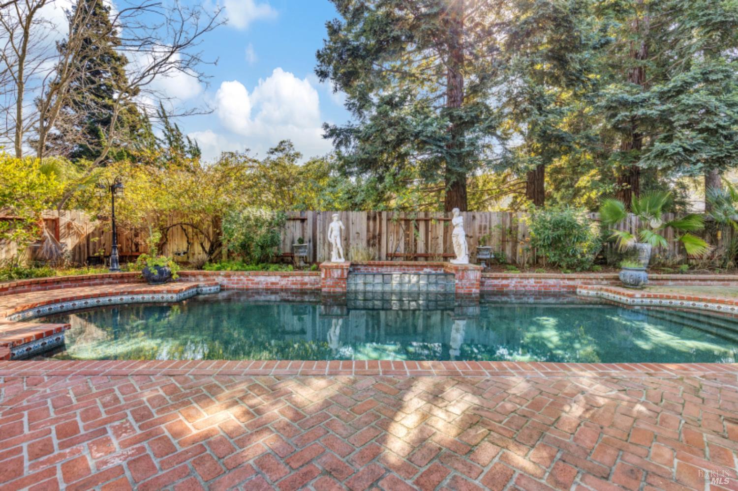 Detail Gallery Image 50 of 76 For 3229 Seminole Cir, Fairfield,  CA 94534 - 5 Beds | 3 Baths