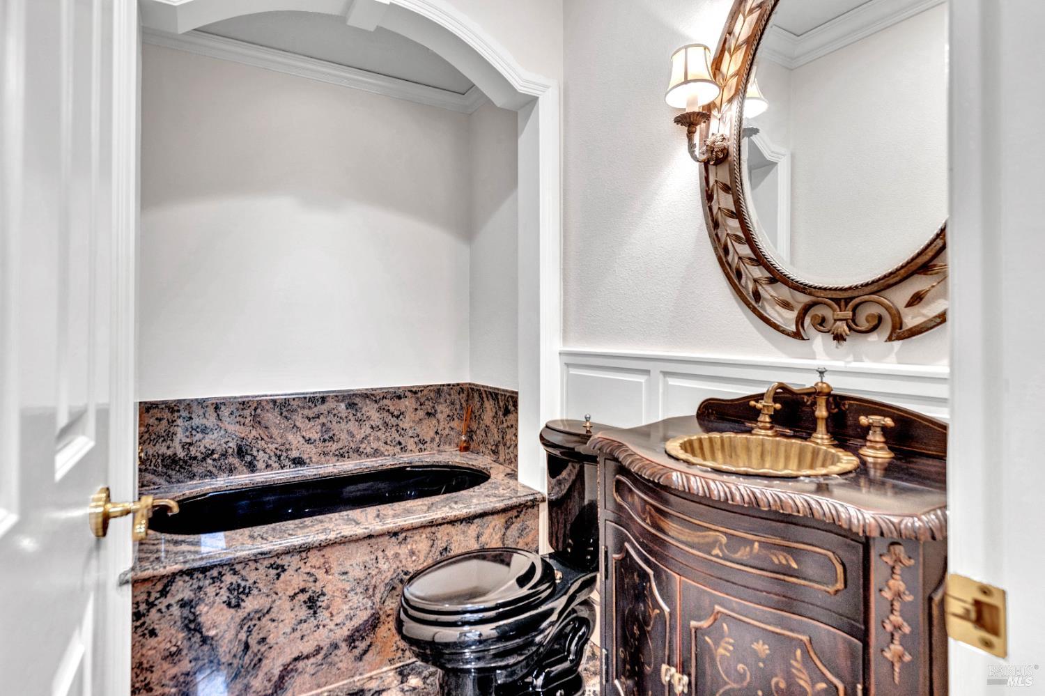 Detail Gallery Image 34 of 76 For 3229 Seminole Cir, Fairfield,  CA 94534 - 5 Beds | 3 Baths