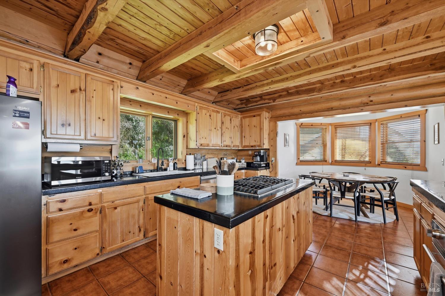 Detail Gallery Image 16 of 47 For 7001 Glebe Dr, Kelseyville,  CA 95451 - 2 Beds | 2 Baths