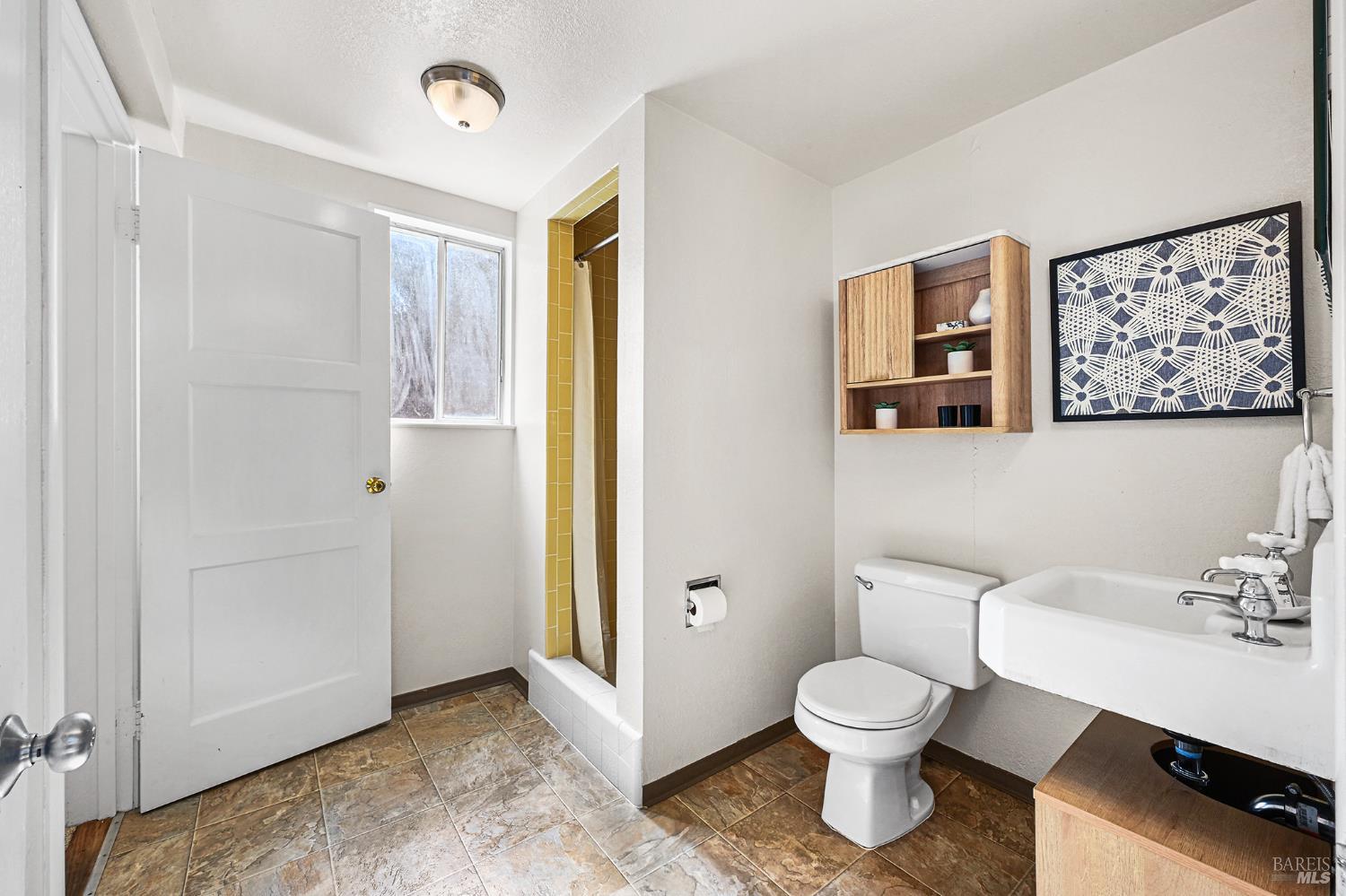 Detail Gallery Image 34 of 62 For 241 Floribel Ave, San Anselmo,  CA 94960 - 3 Beds | 2 Baths