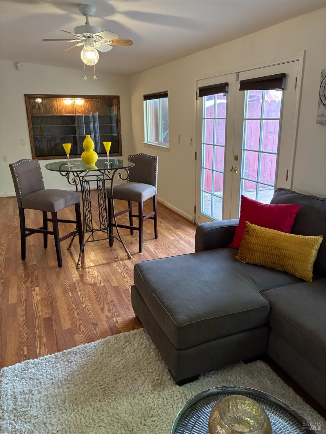 Detail Gallery Image 16 of 38 For 300 Begonia Blvd, Fairfield,  CA 94533 - 4 Beds | 2 Baths