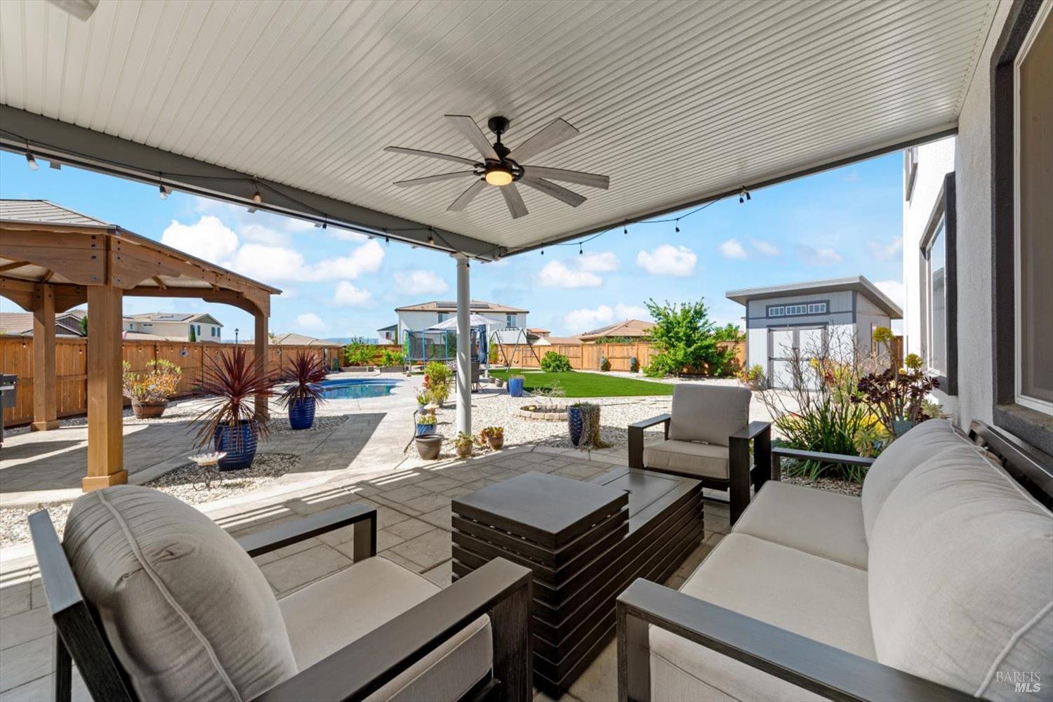 Detail Gallery Image 47 of 81 For 1685 Blossom Way, Dixon,  CA 95620 - 4 Beds | 3 Baths