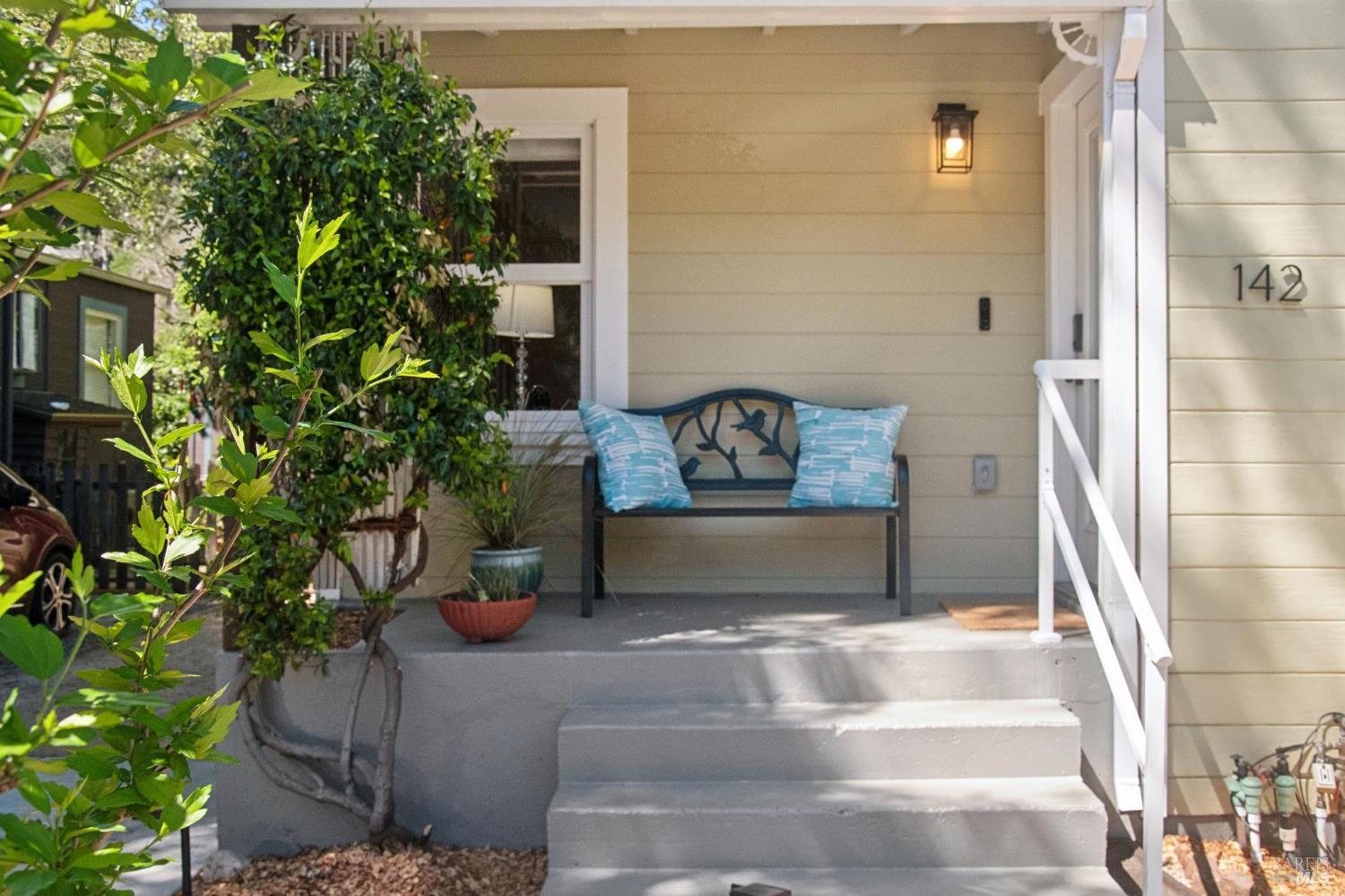 Detail Gallery Image 5 of 58 For 142 Dominga Ave, Fairfax,  CA 94930 - 3 Beds | 2 Baths