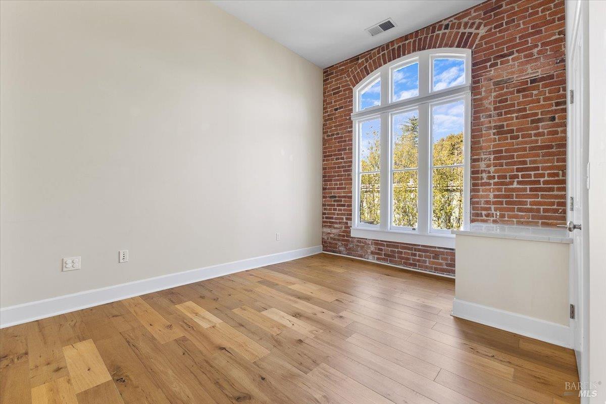 Detail Gallery Image 20 of 29 For 331 Keller St #6,  Petaluma,  CA 94952 - 2 Beds | 2/1 Baths