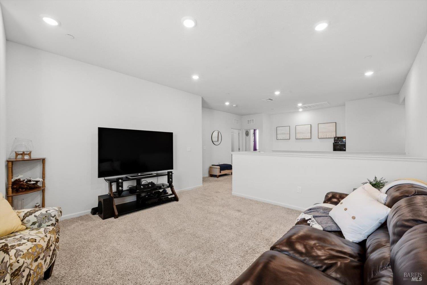 Detail Gallery Image 42 of 81 For 1685 Blossom Way, Dixon,  CA 95620 - 4 Beds | 3 Baths