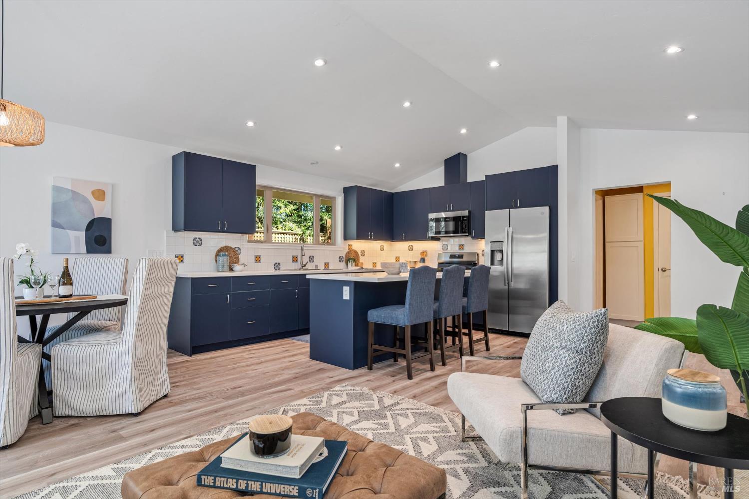 Detail Gallery Image 39 of 56 For 10014 Herb Rd, Windsor,  CA 95492 - 6 Beds | 3 Baths