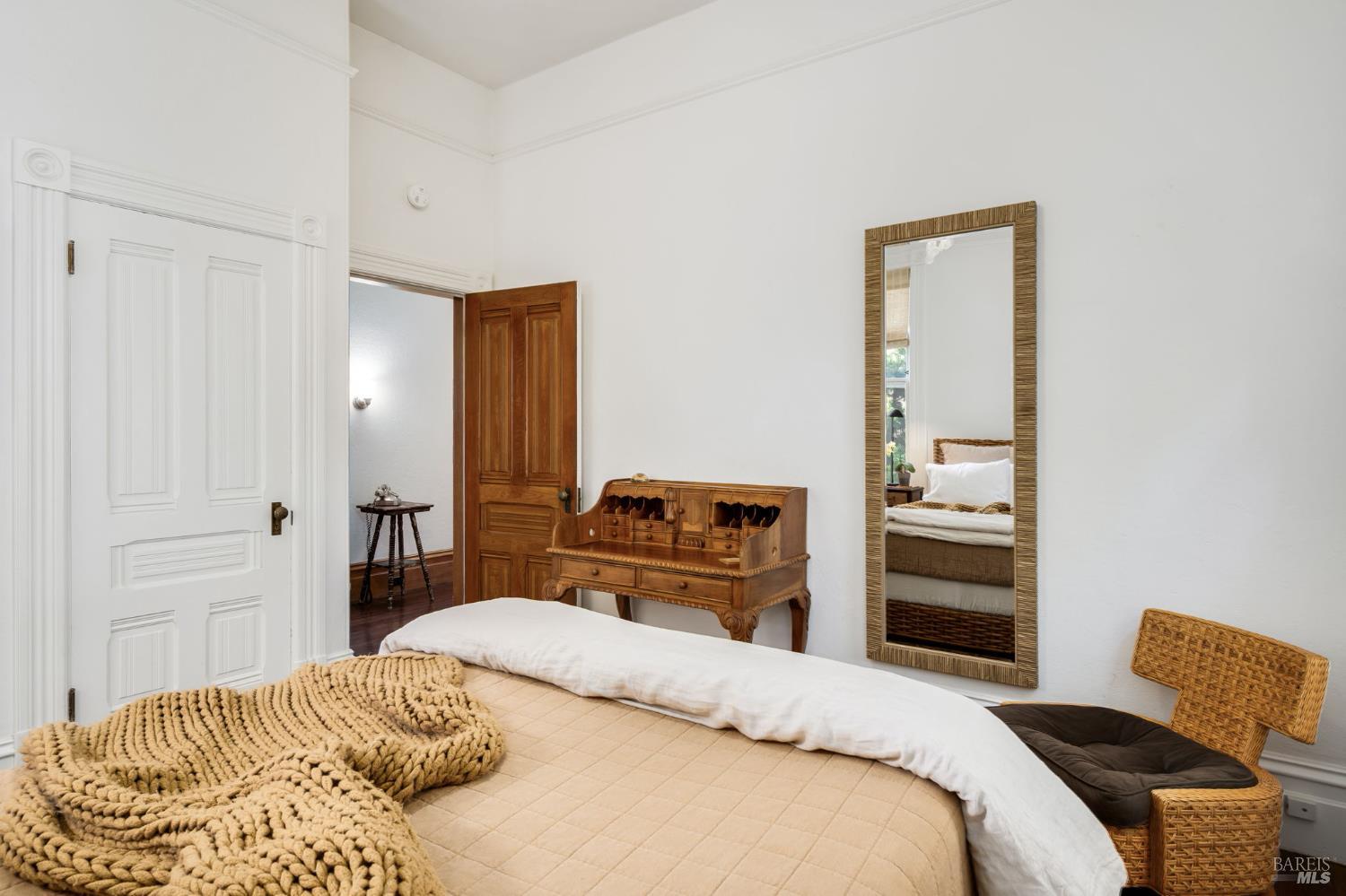 Detail Gallery Image 24 of 72 For 2230 1st St, Napa,  CA 94559 - 5 Beds | 2 Baths