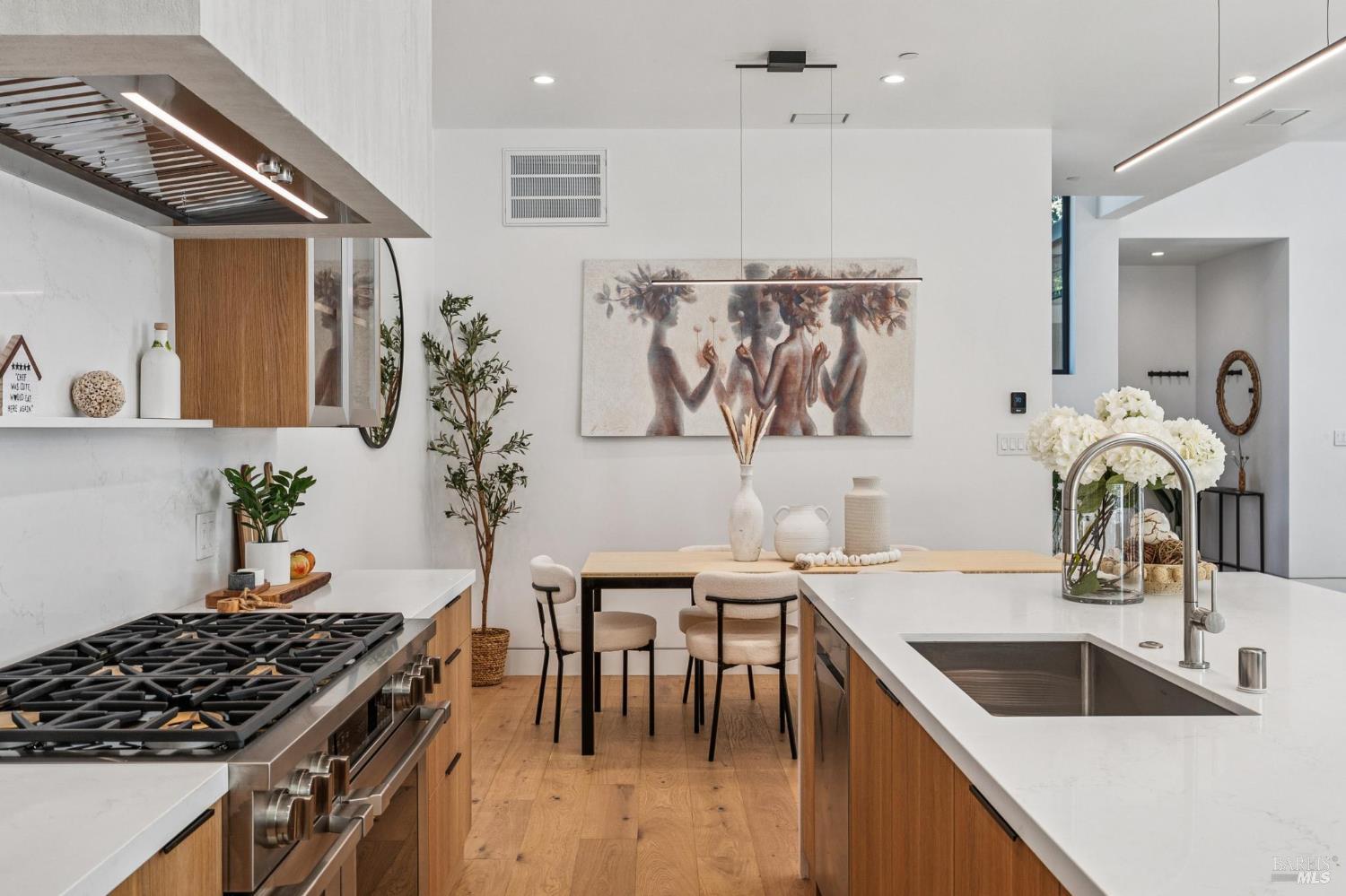 Detail Gallery Image 30 of 88 For 93 Magnolia Ave, Larkspur,  CA 94939 - 3 Beds | 3 Baths