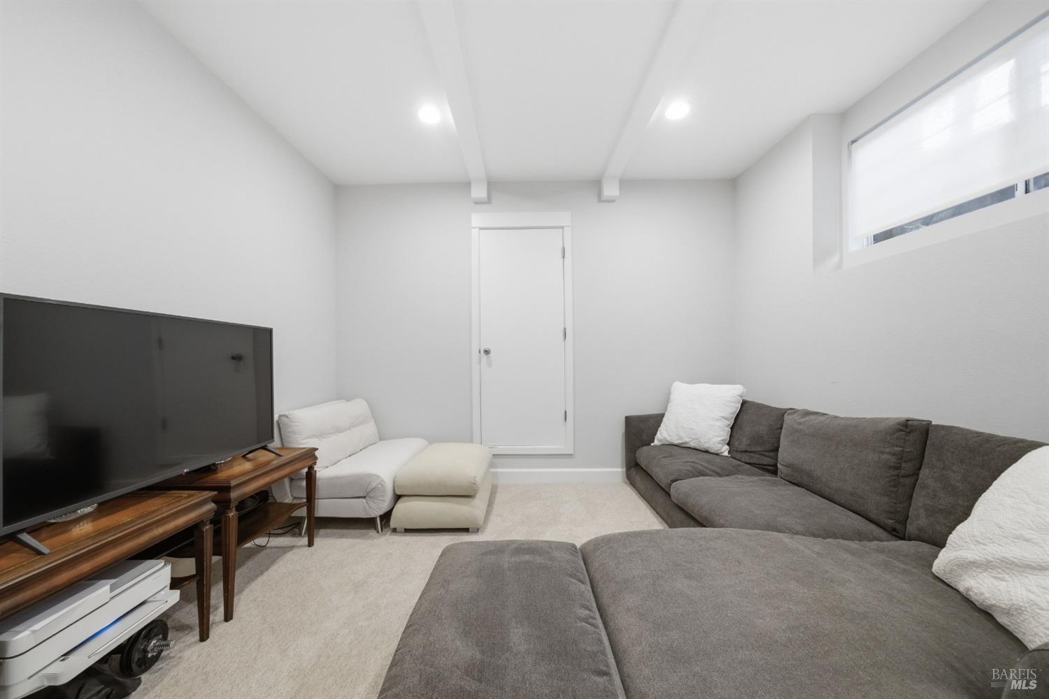 Detail Gallery Image 41 of 50 For 29 Bayview Ave #3,  Mill Valley,  CA 94941 - 2 Beds | 2 Baths