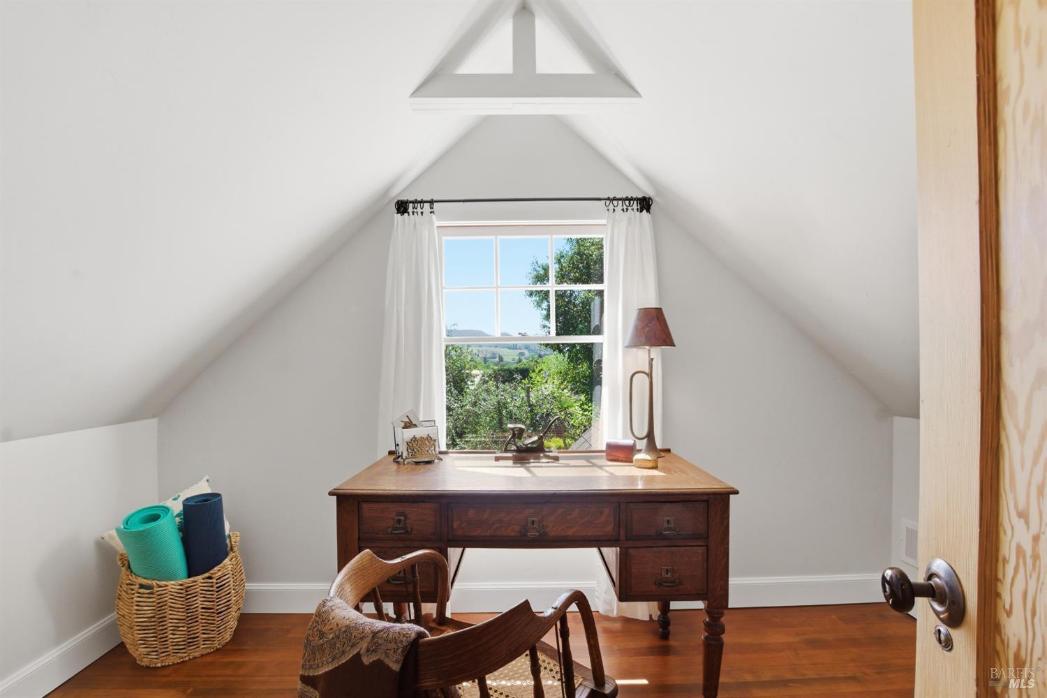 Detail Gallery Image 28 of 58 For 2072 Kirkland Ave, Napa,  CA 94558 - 3 Beds | 2 Baths