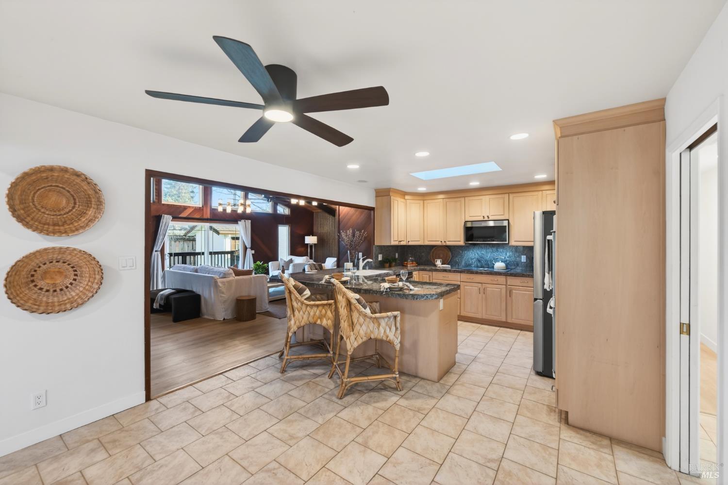 Detail Gallery Image 12 of 79 For 2447 Rigdon St, Napa,  CA 94558 - 5 Beds | 4 Baths