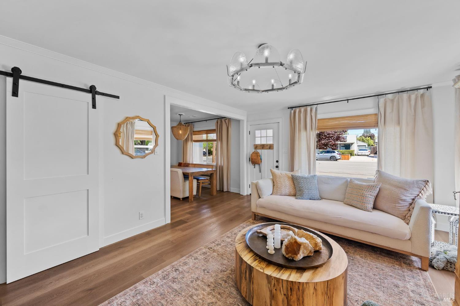 Detail Gallery Image 10 of 47 For 863 Oakwood Ave, Vallejo,  CA 94591 - 3 Beds | 1 Baths