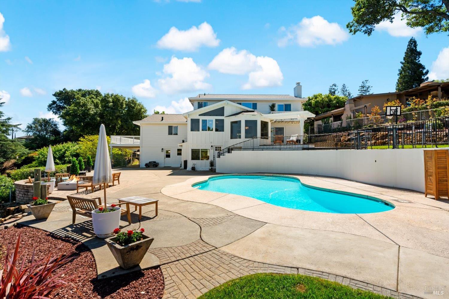 Detail Gallery Image 74 of 99 For 160 Wykoff Dr, Vacaville,  CA 95688 - 6 Beds | 4 Baths