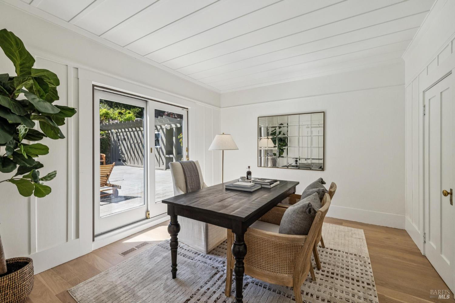 Detail Gallery Image 70 of 93 For 47 Main Dr, San Rafael,  CA 94901 - 4 Beds | 5 Baths