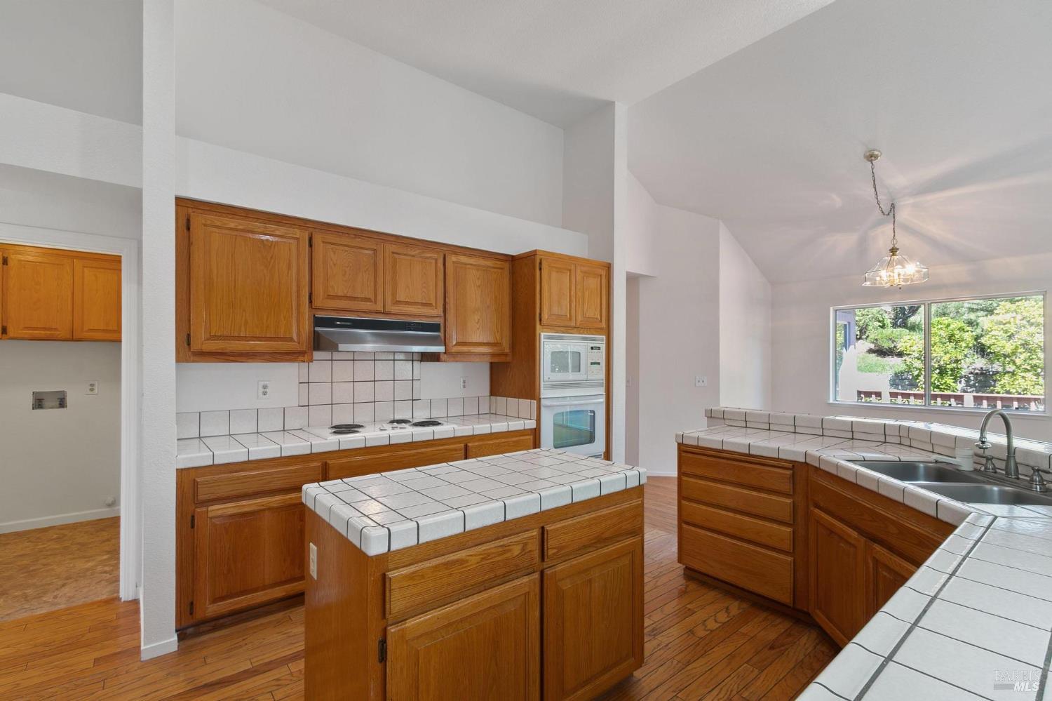 Detail Gallery Image 11 of 42 For 2988 Rustle Ct, Fairfield,  CA 94534 - 3 Beds | 2 Baths