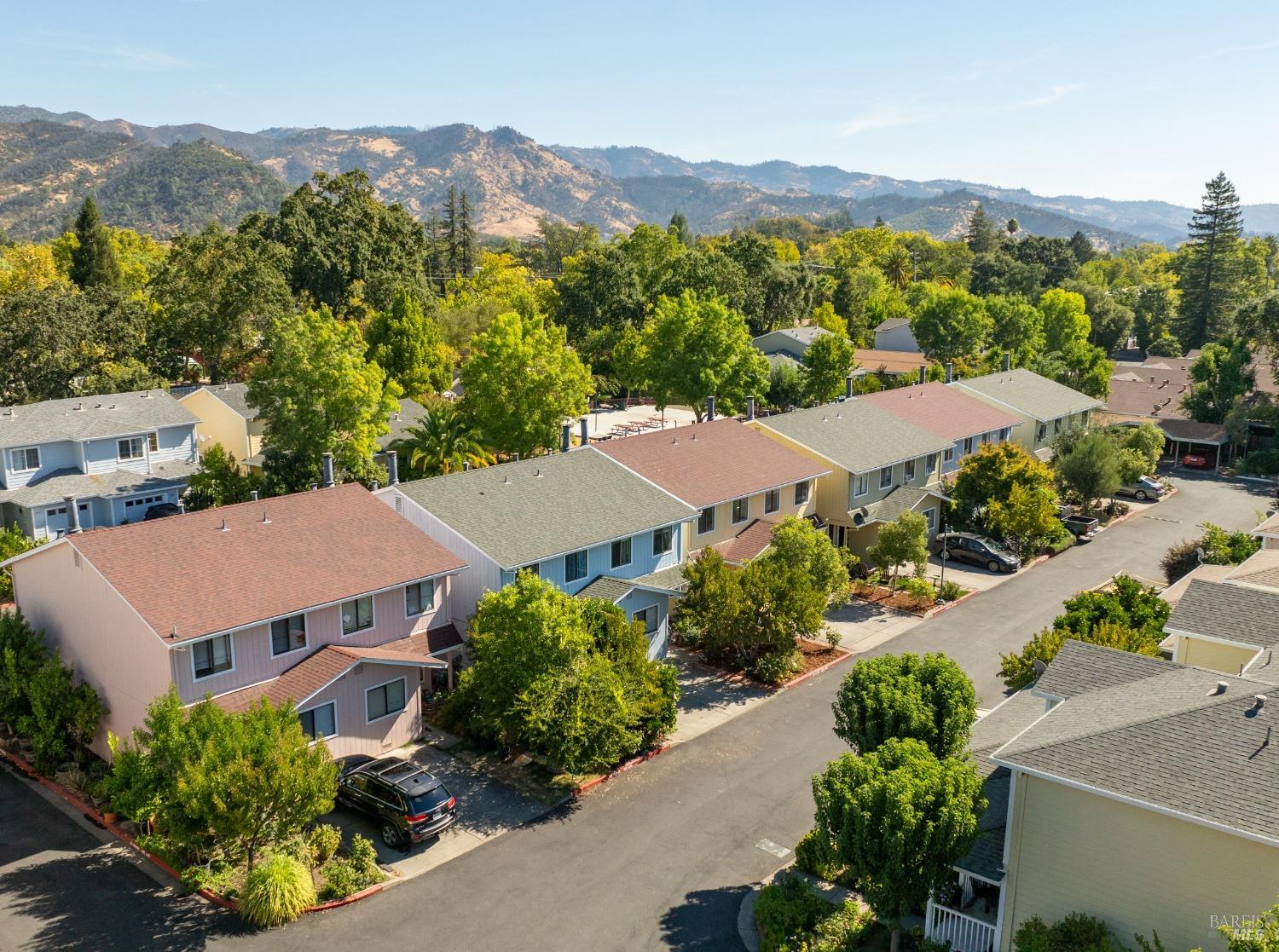 Detail Gallery Image 35 of 36 For 1422 N Oak St, Calistoga,  CA 94515 - 3 Beds | 2 Baths