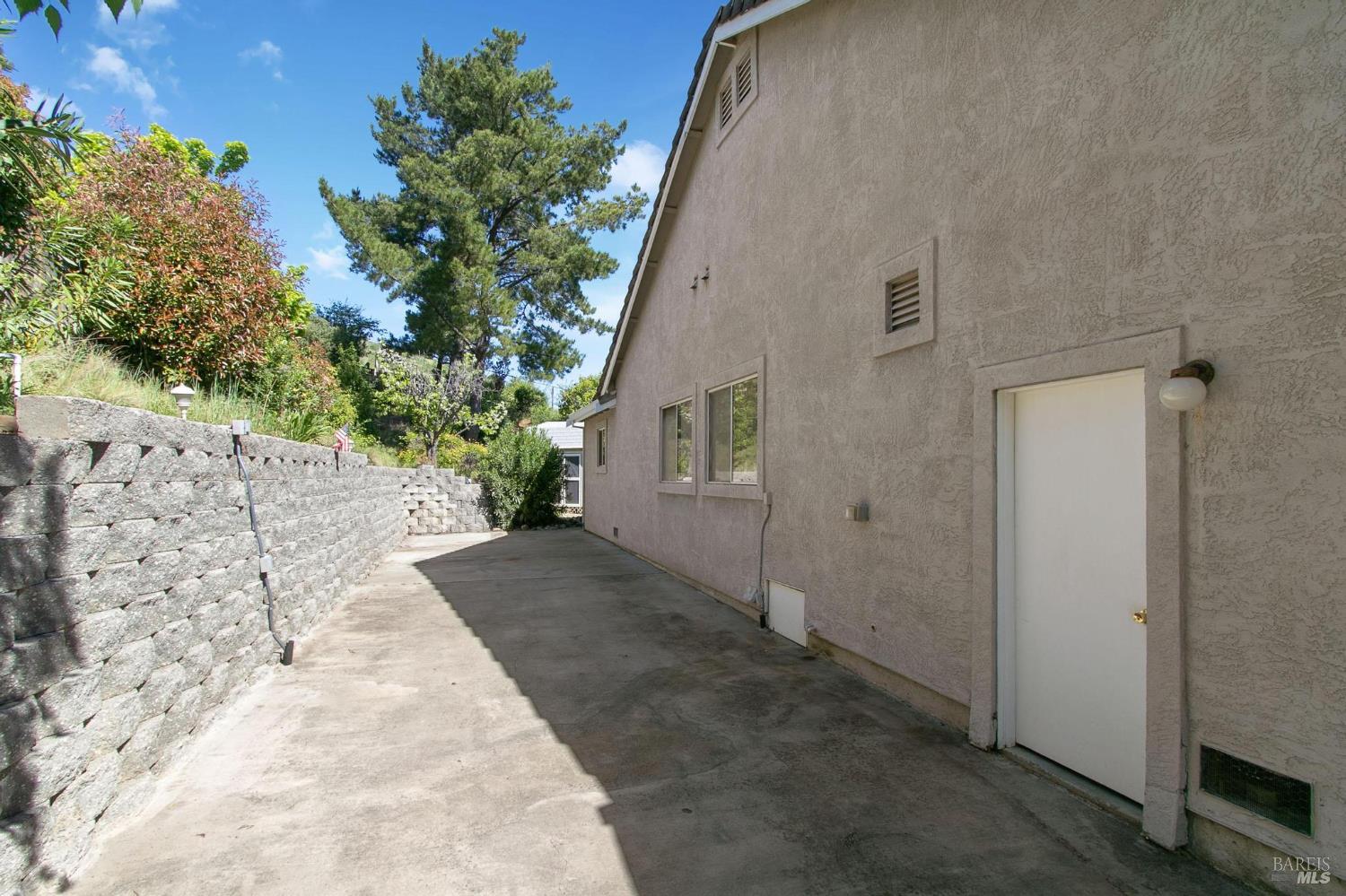 Detail Gallery Image 36 of 42 For 2988 Rustle Ct, Fairfield,  CA 94534 - 3 Beds | 2 Baths