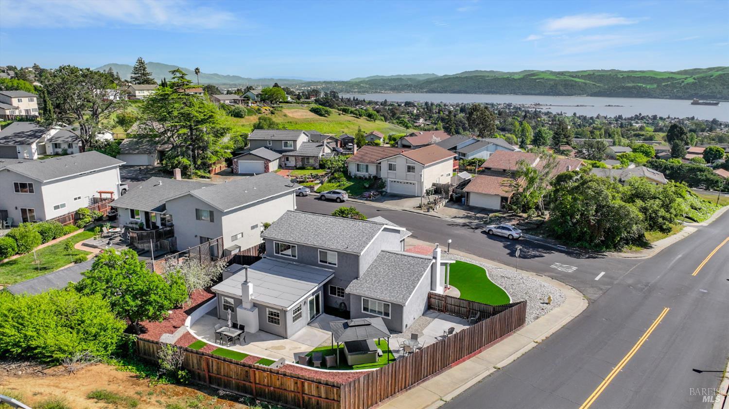 Detail Gallery Image 33 of 36 For 249 Baker St, Benicia,  CA 94510 - 4 Beds | 2/1 Baths