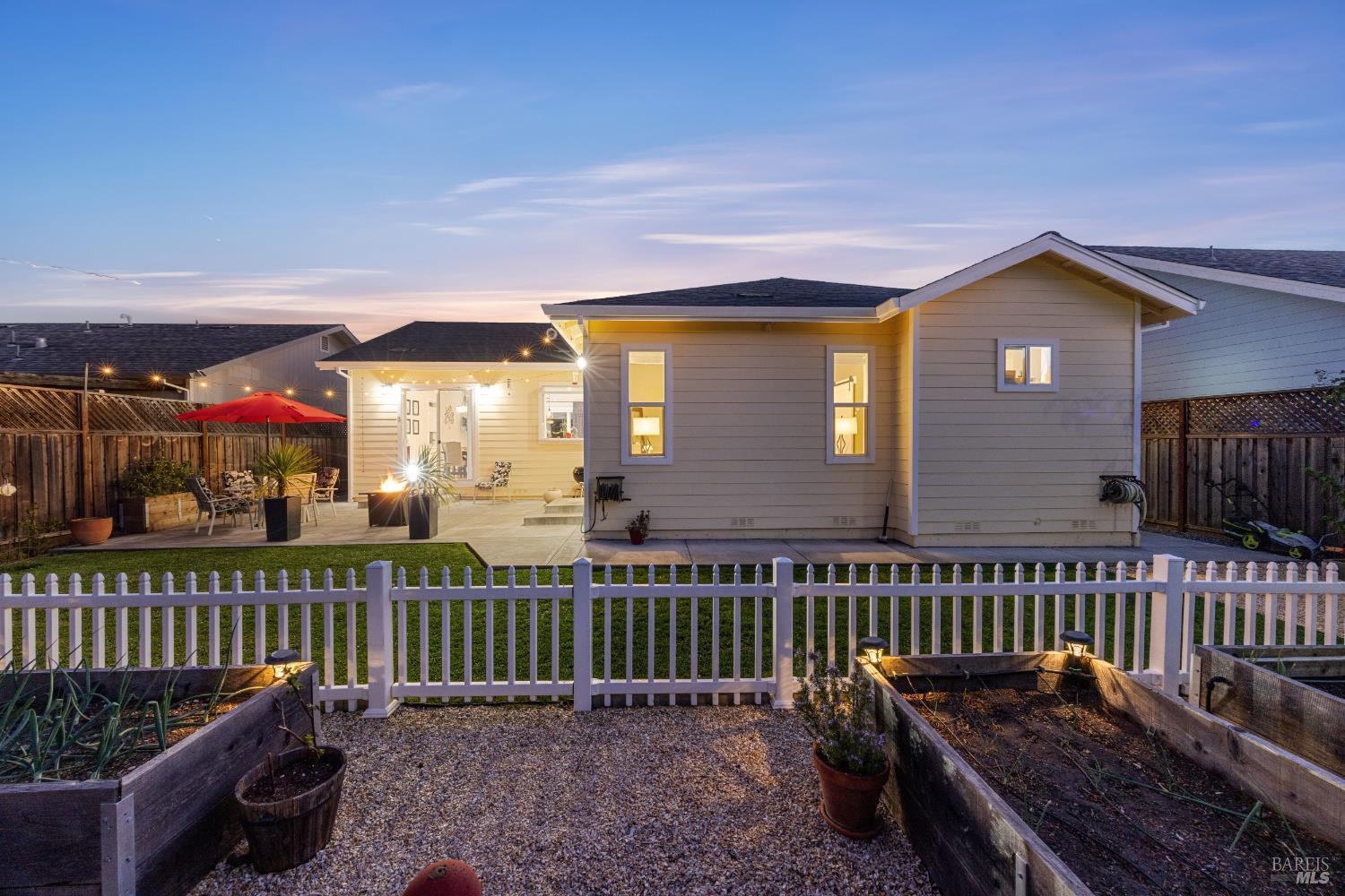 Detail Gallery Image 36 of 44 For 1935 San Marcos Dr, Santa Rosa,  CA 95403 - 3 Beds | 2 Baths