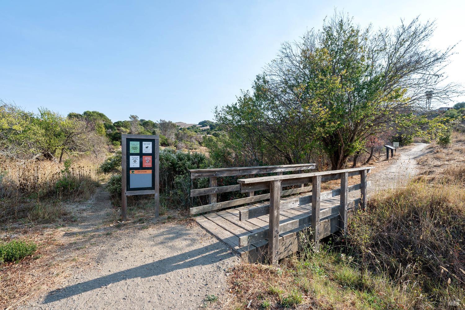 Detail Gallery Image 64 of 65 For 319 Golden Hind Psge, Corte Madera,  CA 94925 - 3 Beds | 2 Baths