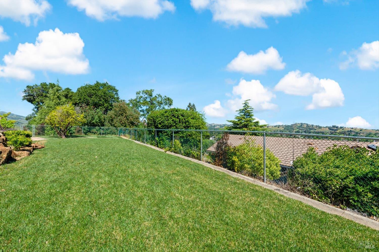 Detail Gallery Image 81 of 99 For 160 Wykoff Dr, Vacaville,  CA 95688 - 6 Beds | 4 Baths